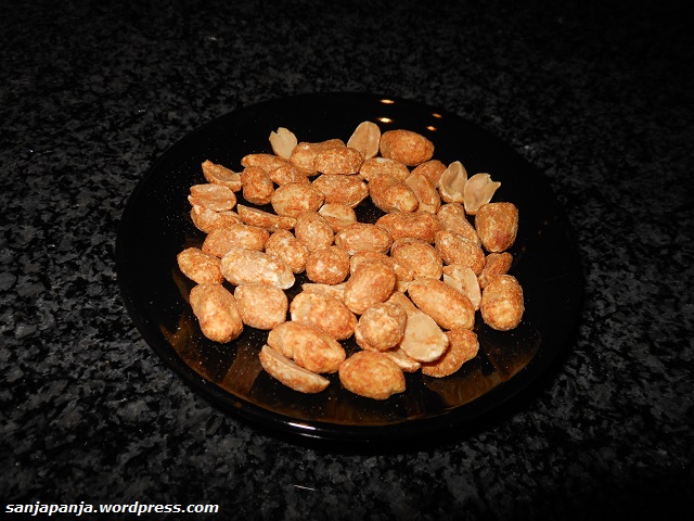 Snack: Dry-roasted peanuts.